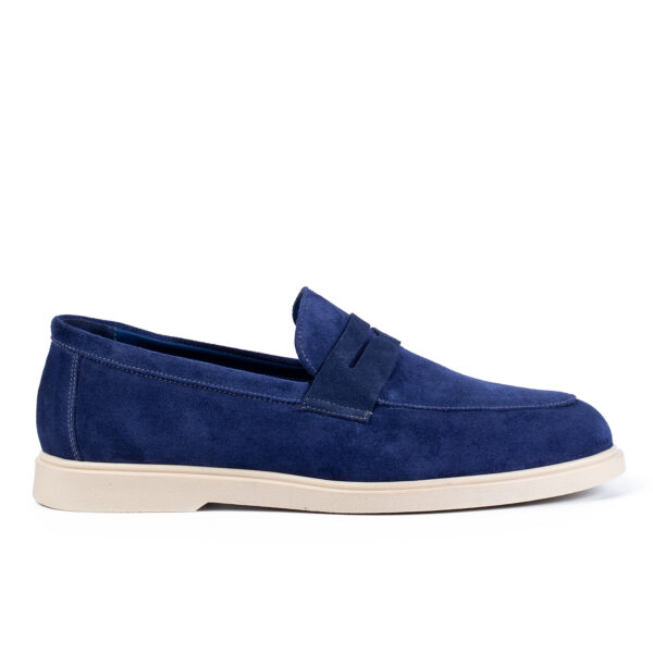 Casual Ezra Blue Velur