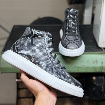 Ghete 855 A Snake Gri